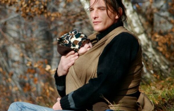 Šátek Storchenwiege 4,1 m Leo cafe