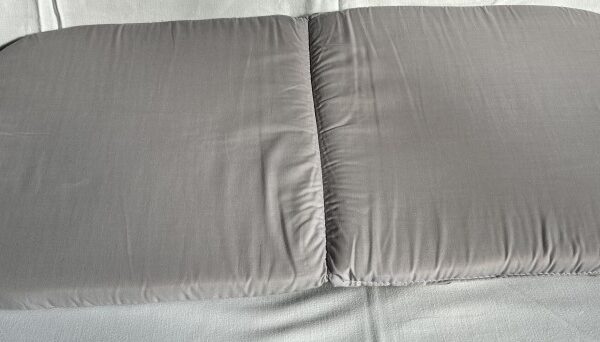 Matrace do korby dělená šedá