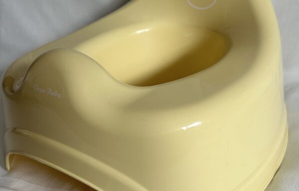 Nočník hrací žlutý