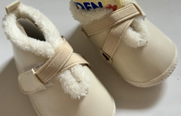 Capáčky 2 světle béžové