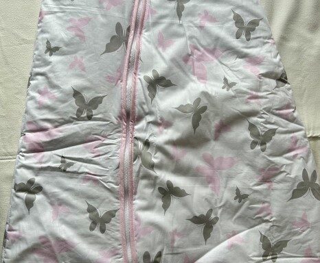 Spací pytel motýlci